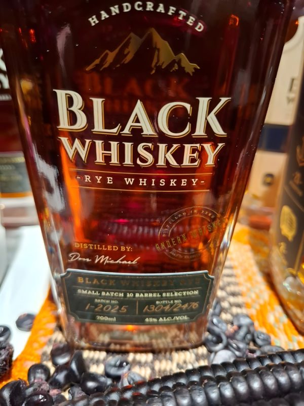 Black Andean Whiskey Rye 800x1067